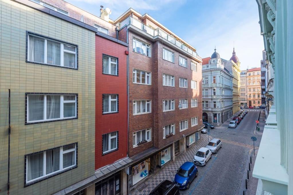 Side Praha